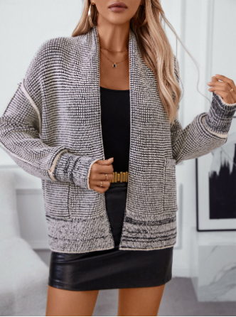 Graue Strickjacke in lockerer Passform für Frauen