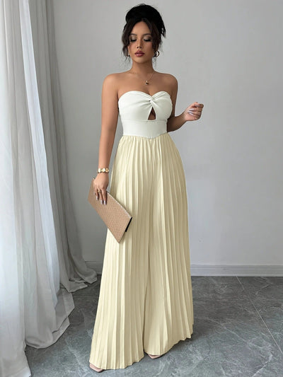 Amelia | Trägerloser Jumpsuit mit Twist-Detail und Faltenhose