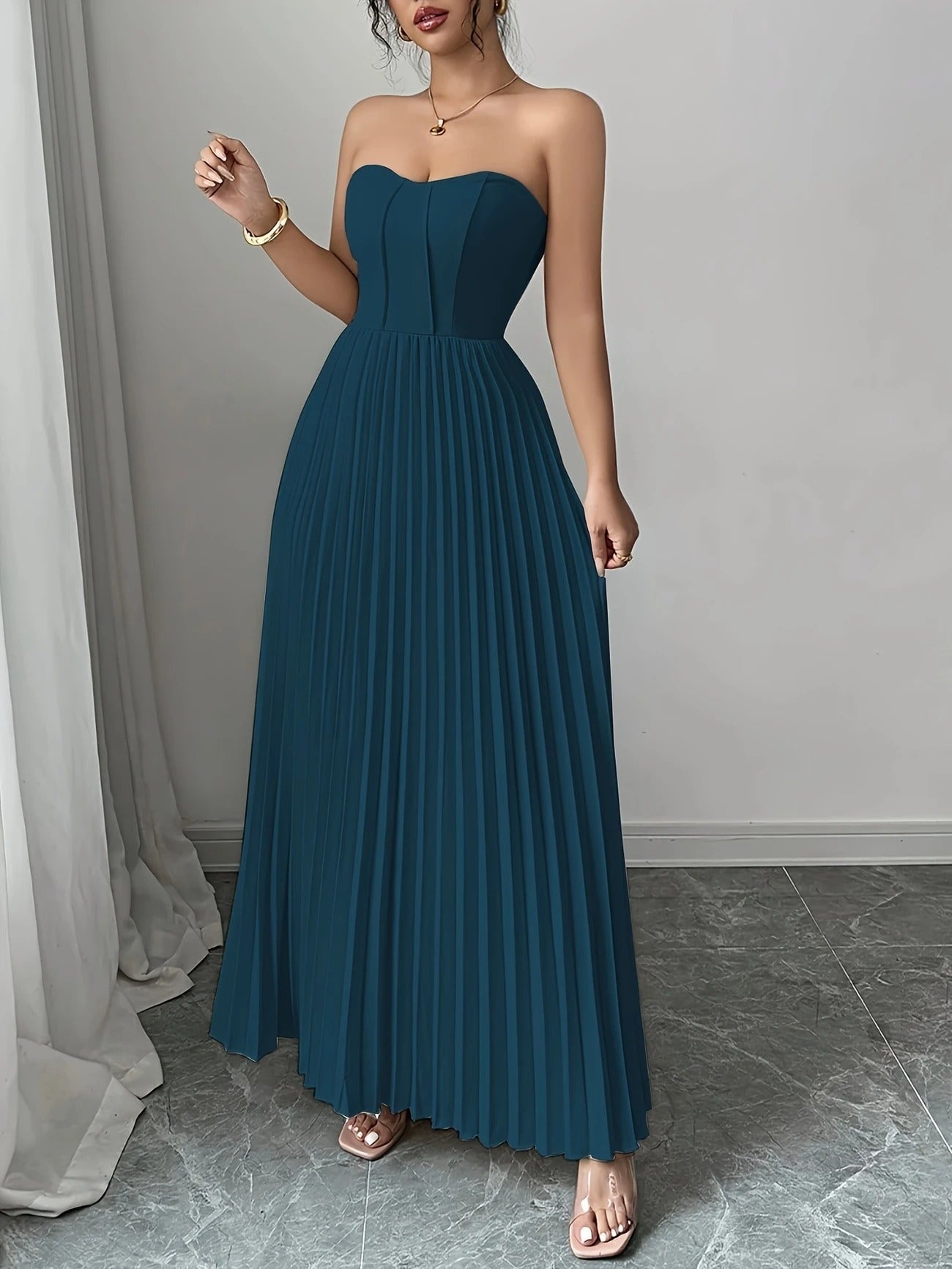 Bérénice | Trägerloses Maxikleid mit Korsagen-Oberteil und Plissee-Rock