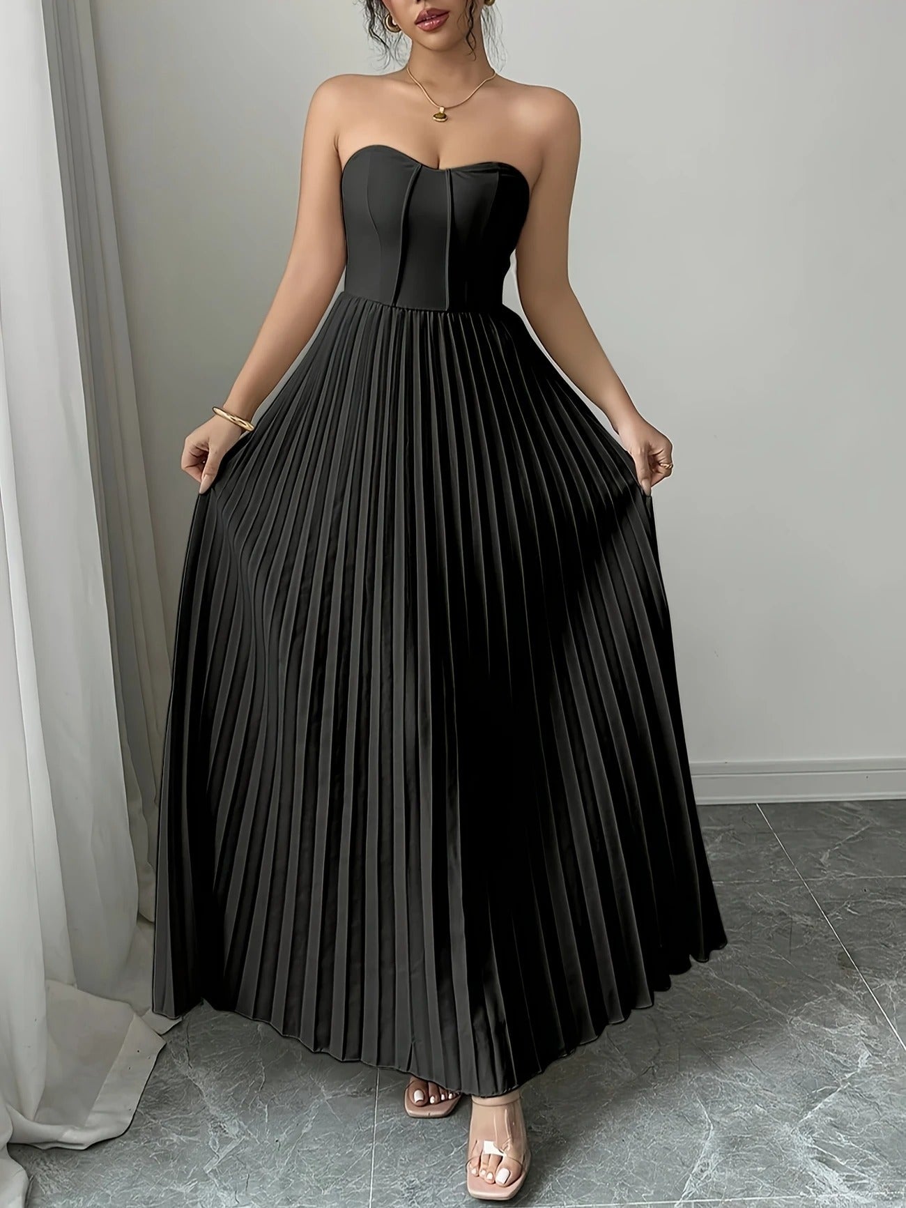 Bérénice | Trägerloses Maxikleid mit Korsagen-Oberteil und Plissee-Rock