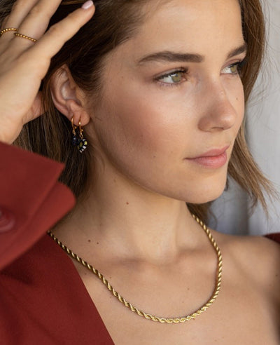 Goldfarbene Halskette mit geflochtenem Design für Damen