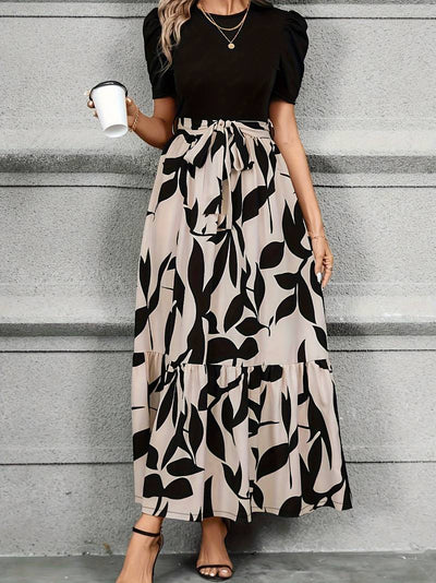 Luna | Kleid mit Blumendruck und Rundhalsausschnitt | Feminin, stilvoll & vielseitig