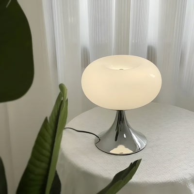 SereneCrystal Lamp - Elegante Retro Tischlampe