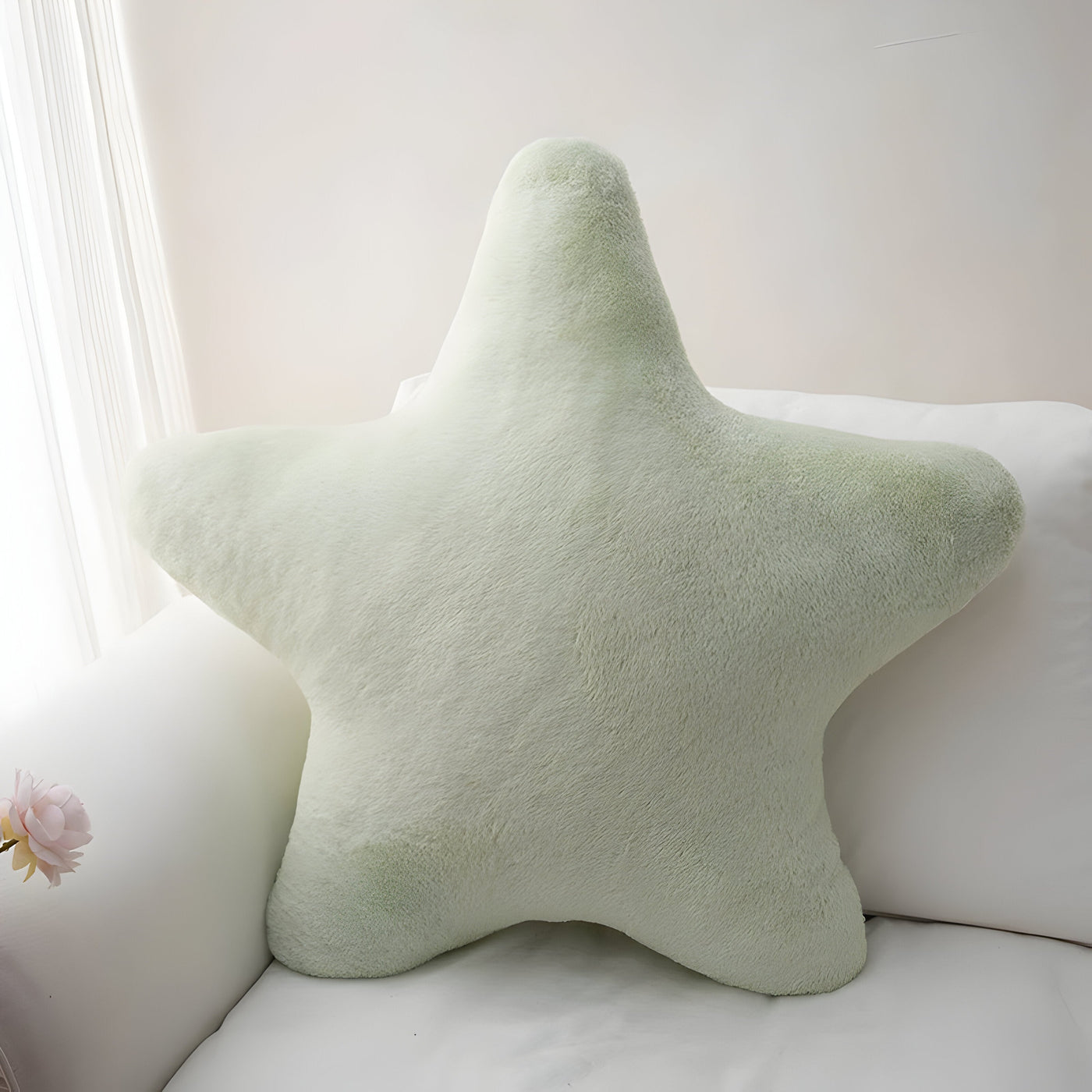 StellarHug Cushion - Dekoratives Kissen in Sternform