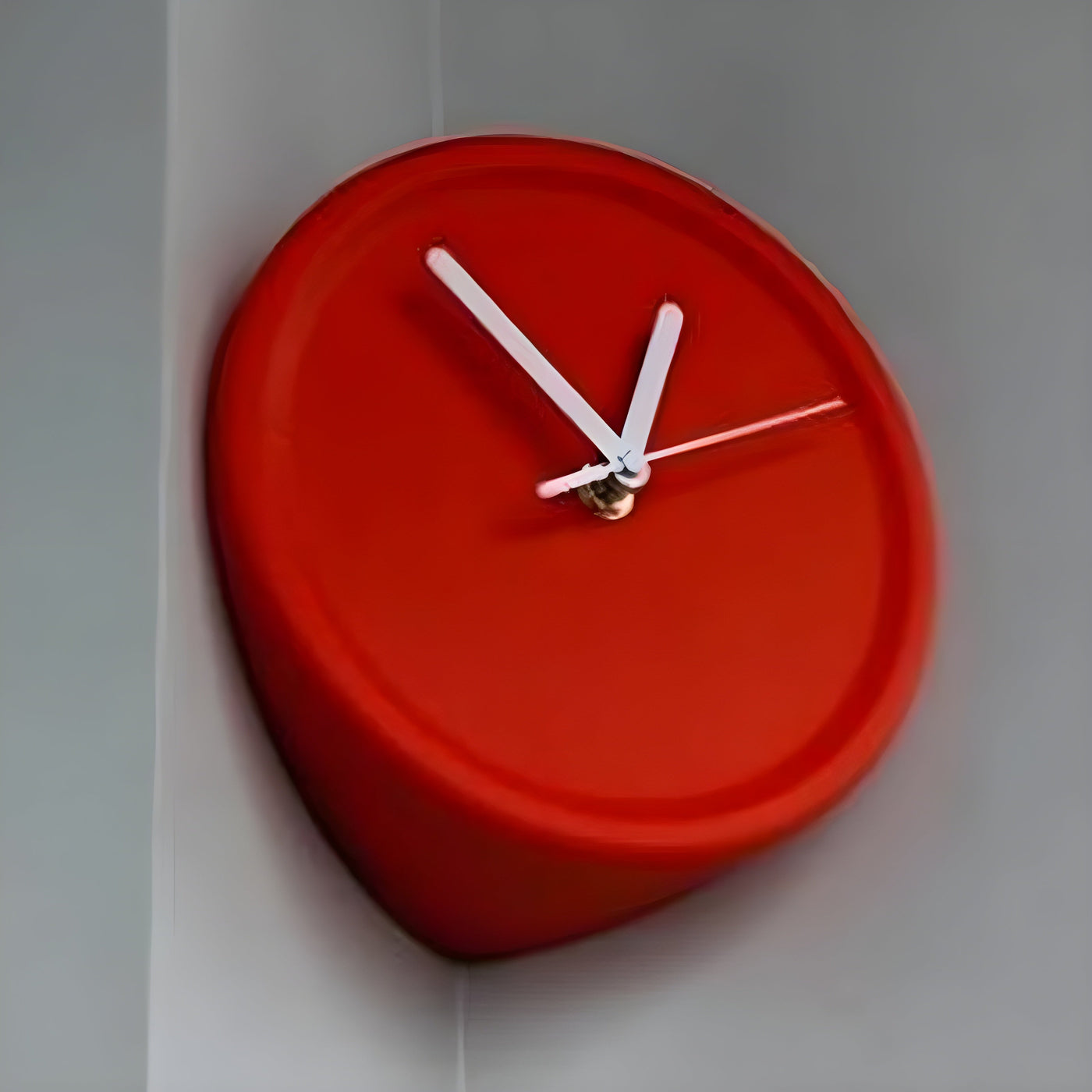 TimelessSphere Clock – Dekorative Eck-Wanduhr