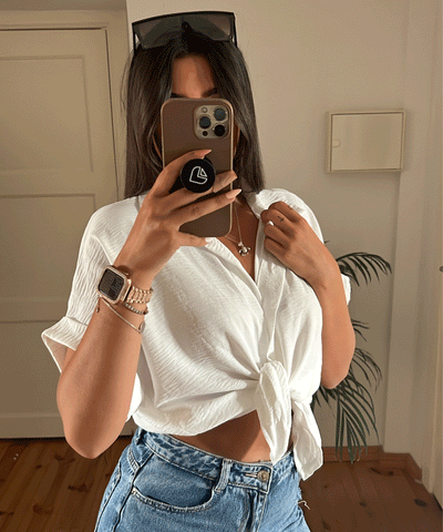 Klassisches weißes T Shirt mit müheloser Vielseitigkeit für Frauen